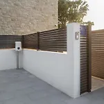 فيلة Eden *